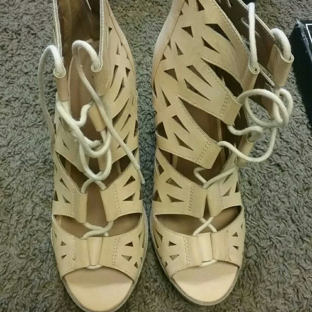 NEW Size 10 Peeptoe Bootie Sandals from Qpid